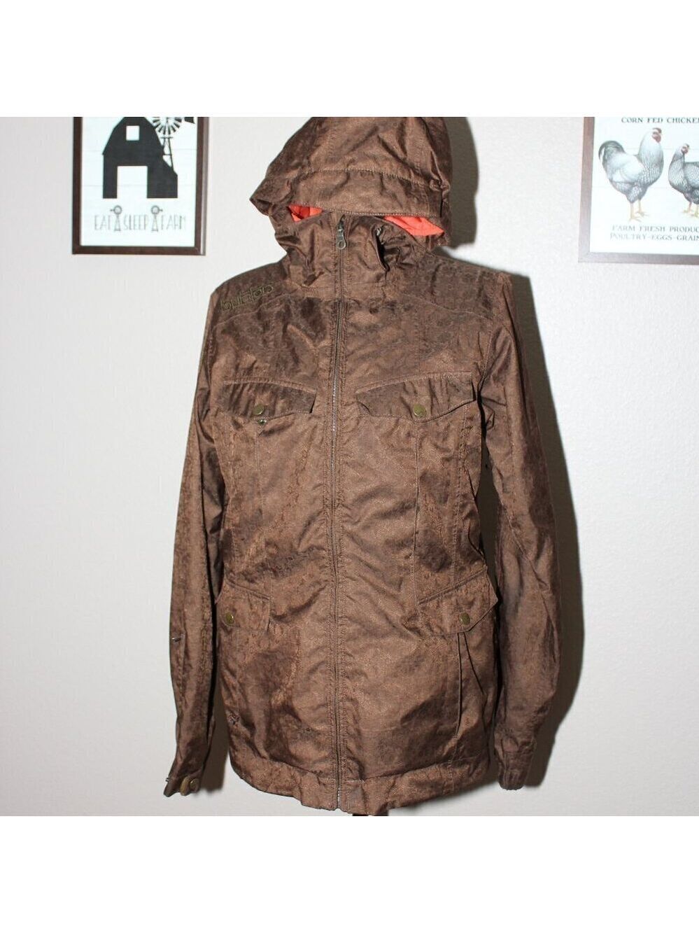 Burton Womens Ski Snowboard Jacket Coat Brown Floral Embossed Size Med EUC